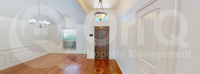 Foto del edificio - 1618 Nestledown Dr