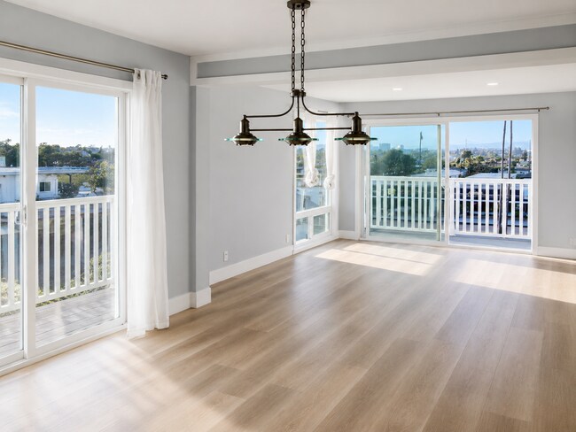 Foto del edificio - Stunning Manhattan Beach Condo - 5 Minutes From The Beach!