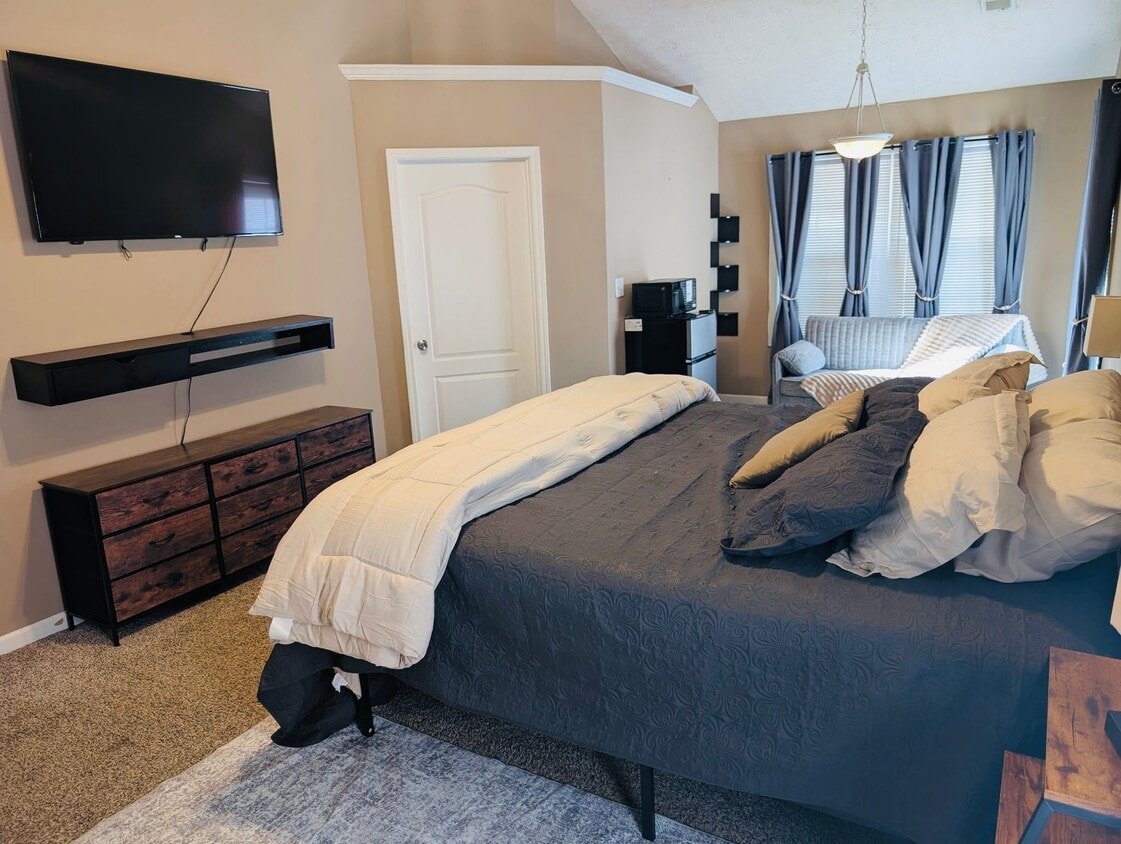 Photo - 180 Pebble Brooke Ct (Covington, GA)