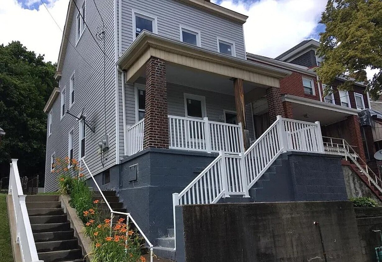 1689 Morningside Ave Unit 1689 Morningside Upper, Pittsburgh, PA 15206