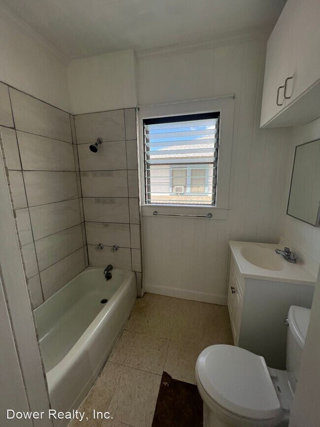 Building Photo - 2 br, 1 bath House - 1346 10th Avenue