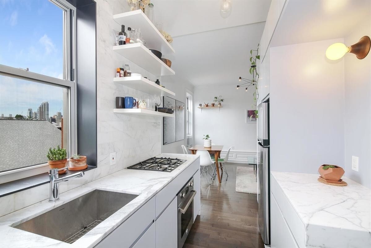 Primary Photo - 164 Sterling Pl