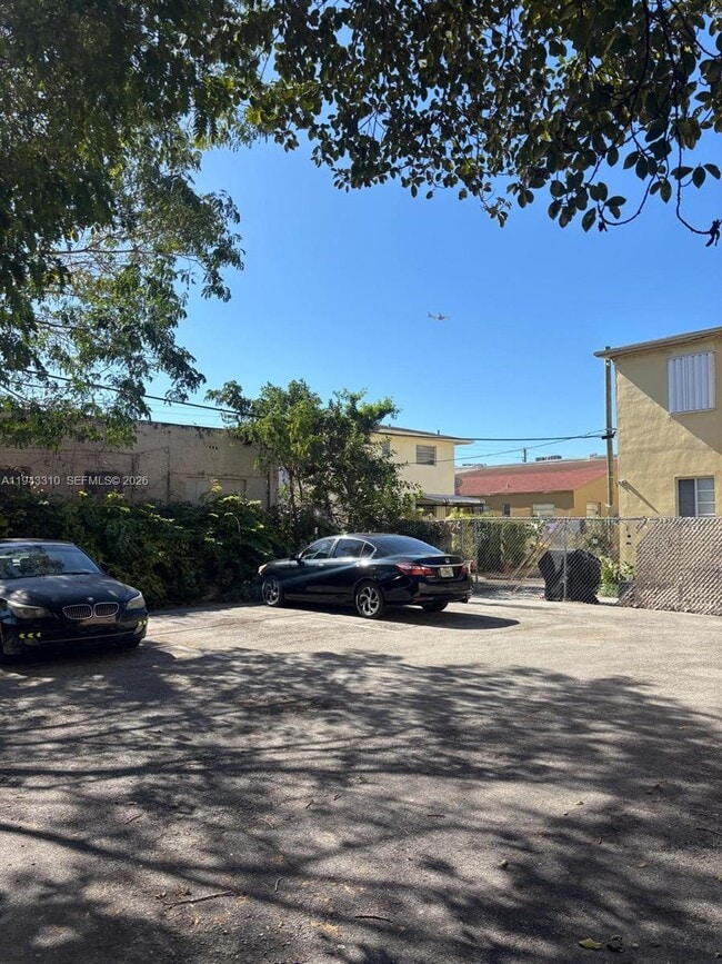 Foto del edificio - 1320 SW 6th St