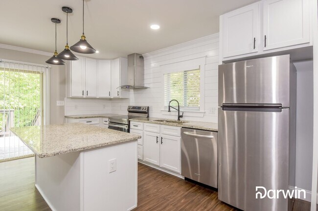 Building Photo - 2197 Earwood Drive Southwest, Marietta, GA...
