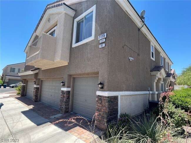 Building Photo - 7115 Bear Paw Creek St