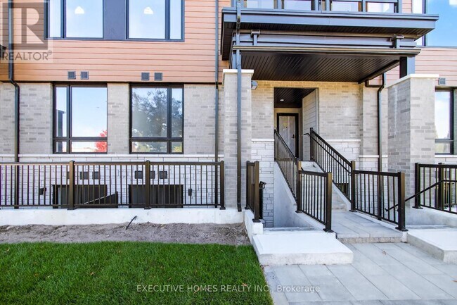 Building Photo - 3175 Denison St