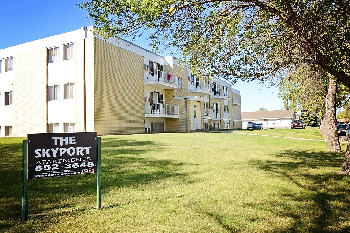Primary Photo - Skyport