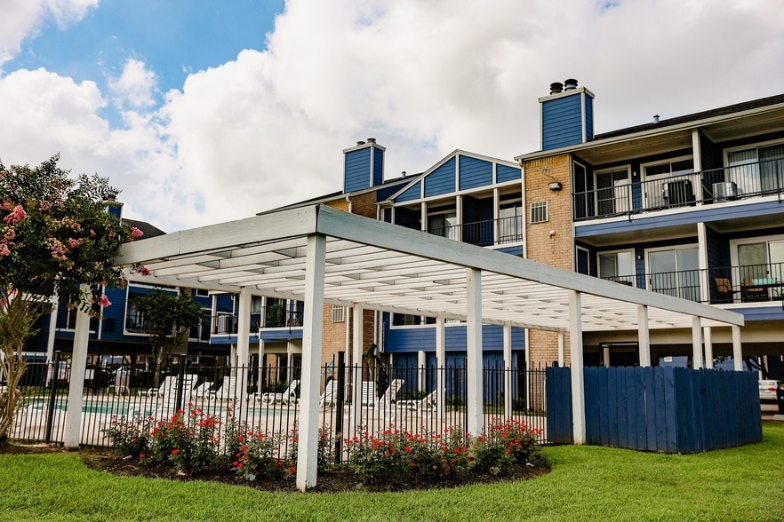 Foto principal - 18511 Egret Bay Blvd