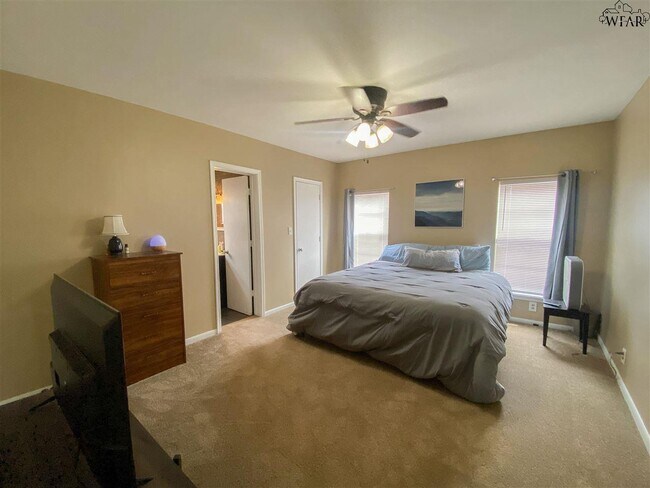 Foto del edificio - 3112 Barrett Pl