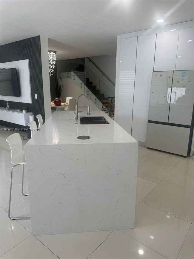 Foto del edificio - 3521 W 86th Terrace