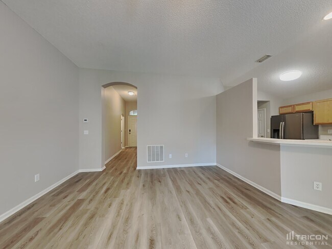 Building Photo - 4500 Loveland Pass Dr E