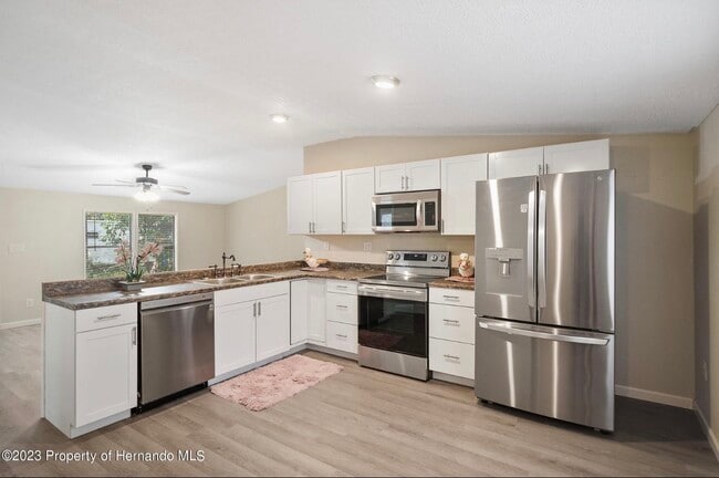 Building Photo - 138 Arkays Ave