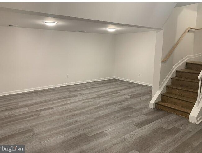 Building Photo - 2005 Wintergreen Pl