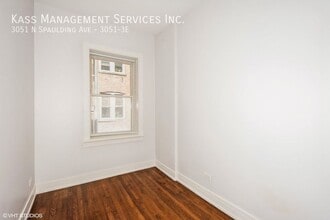 Building Photo - 3051 N Spaulding Ave