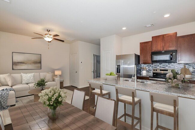 Foto del edificio - 1010 Highwood Ln