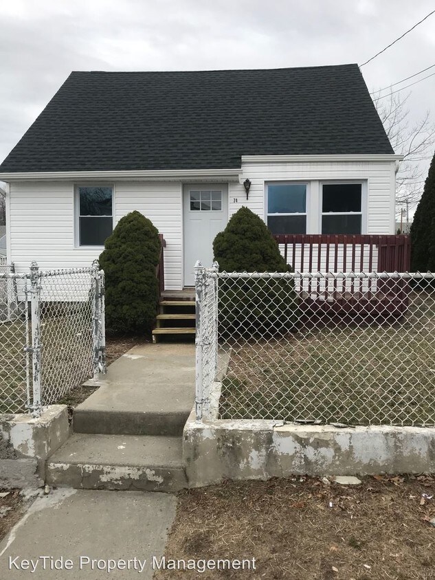 Primary Photo - 3 br, 1 bath House - 74 Franklin Ave