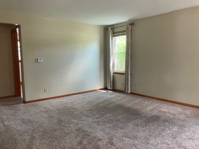 Building Photo - 501 N Church St