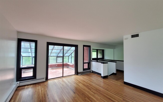Foto del edificio - 40 Felter Hill Rd