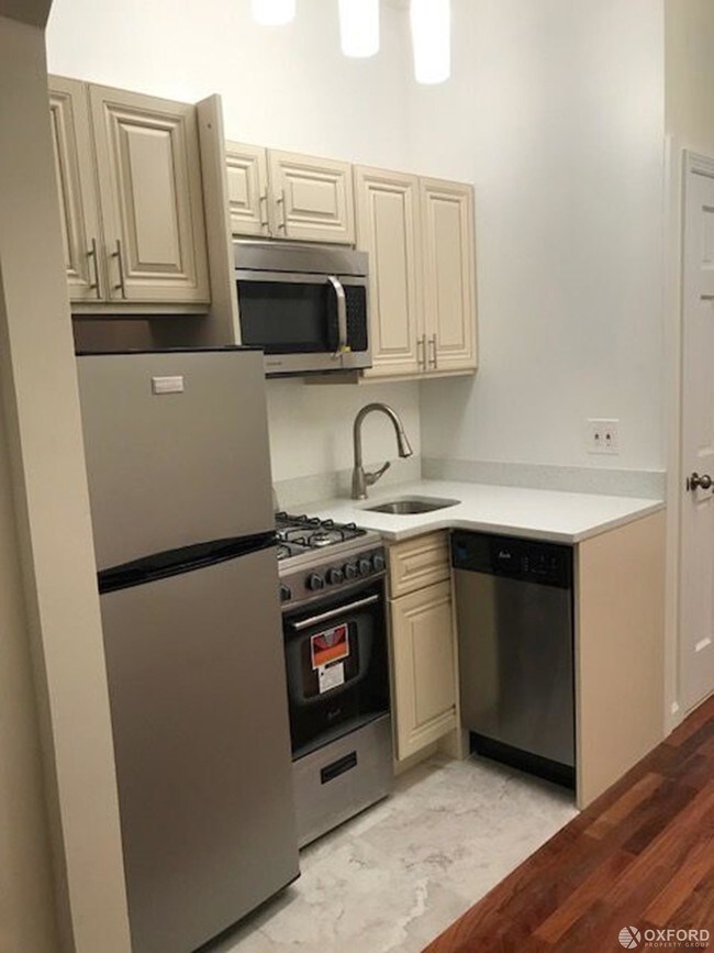 Building Photo - 414 East 78th Street