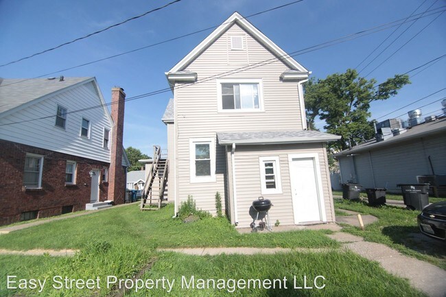 Building Photo - 1811 27th St