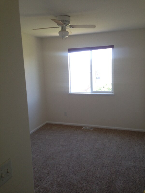 Foto del edificio - 4979 Butterfield Dr