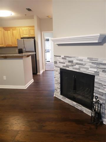 Primary Photo - 4800 W Lovers Ln