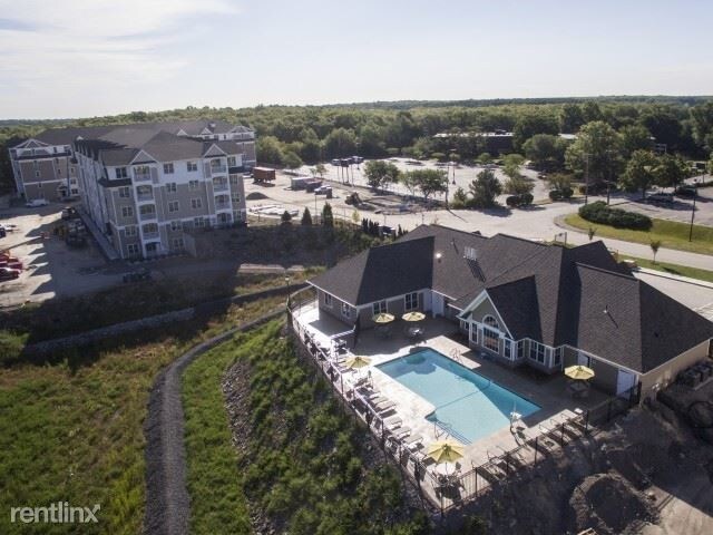 Building Photo - 2 br, 2 bath  - 15 Pacella Park Dr Ste 202