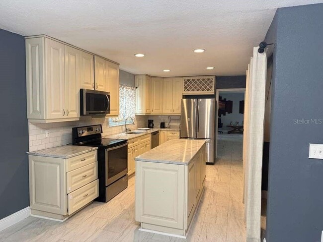 Building Photo - 4107 Hudson Way