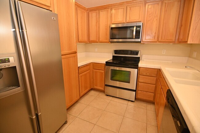 Foto del edificio - 1390 Saddle Rack St