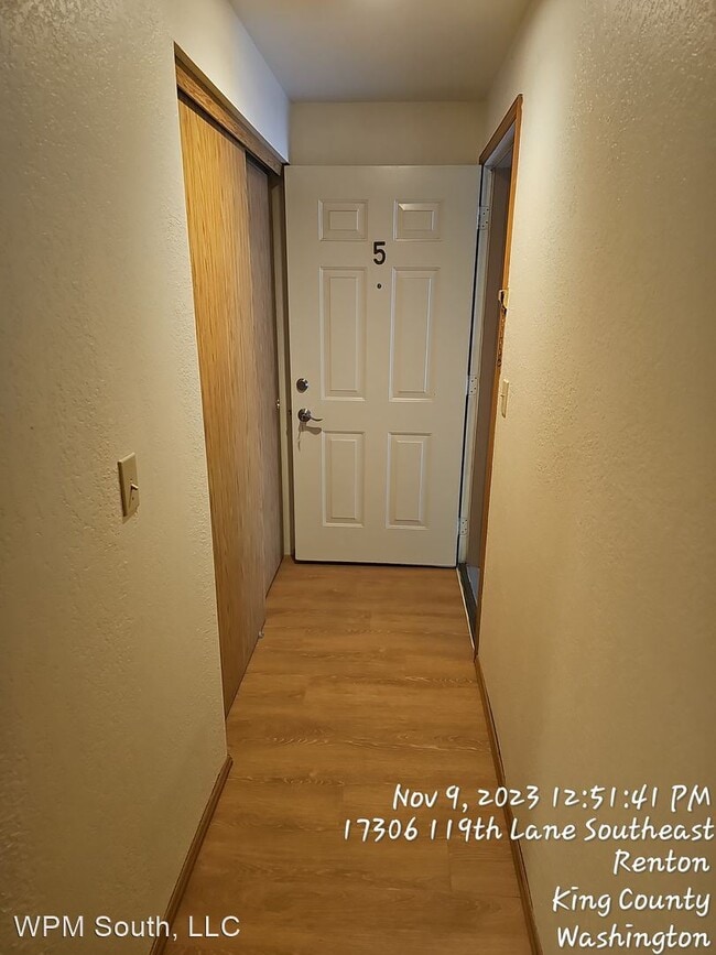 Foto del edificio - 2 br, 1 bath House - 17306 119th Ln SE, #M5