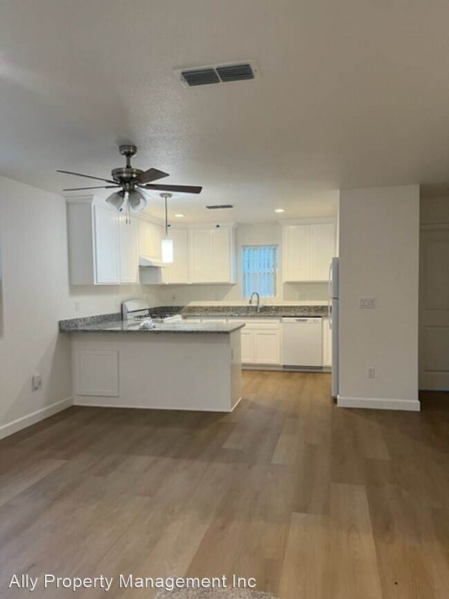 Foto del edificio - 2 br, 2 bath House - 705 5th Street B