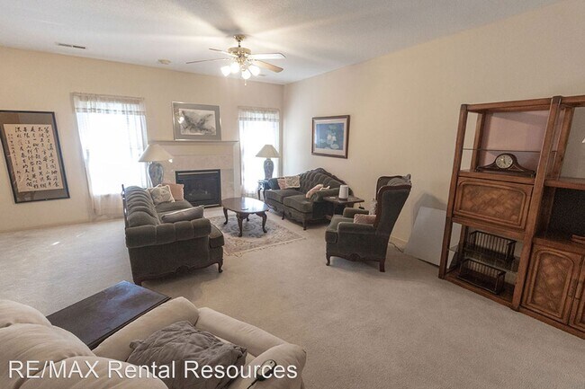 Building Photo - 2 br, 2 bath House - 3617 Augusta Dr