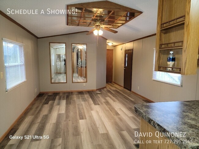 Foto del edificio - Sale Prices Starting at: $36,999 or Lease ...