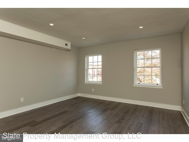 Building Photo - 1 br, 1 bath House - 334 Queen Street Unit F