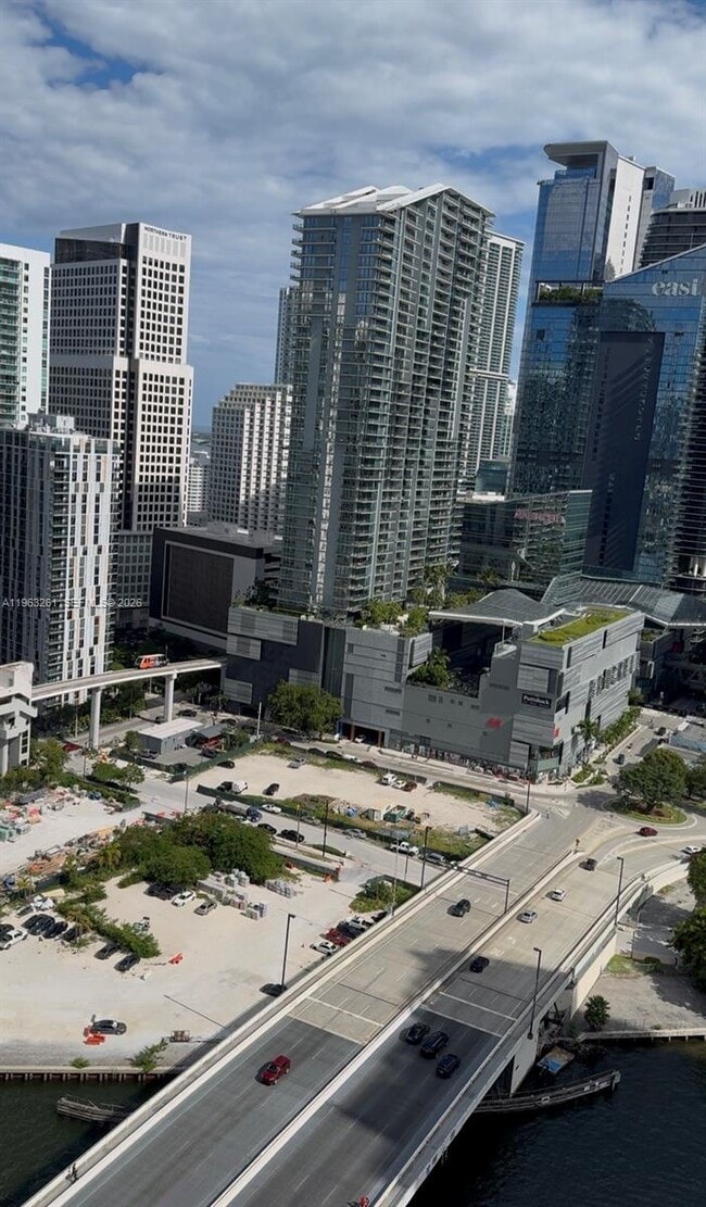 Building Photo - 350 S Miami Ave