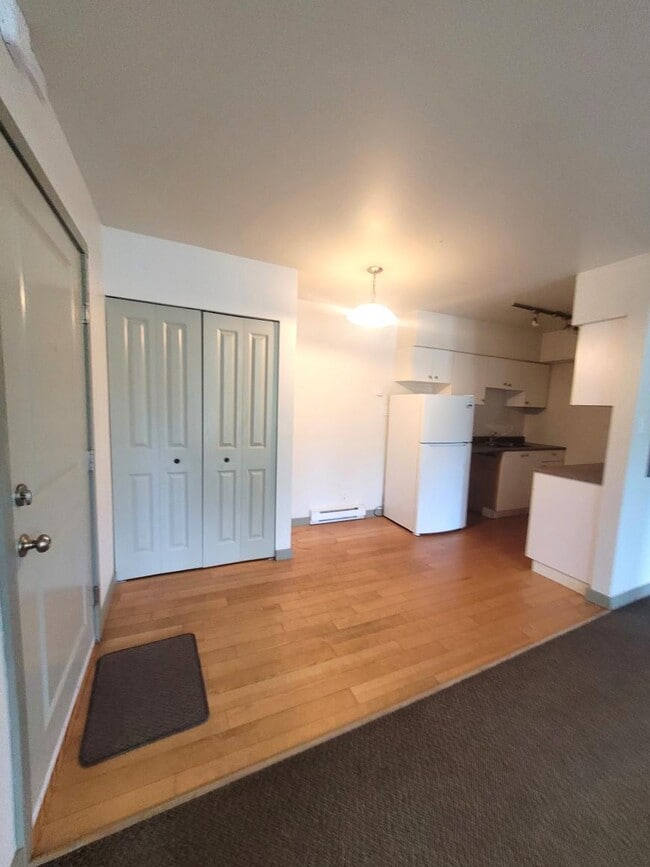 Building Photo - 1 bedroom in Terrace BC V8G 2N8