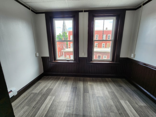 Building Photo - 18 Langdon St