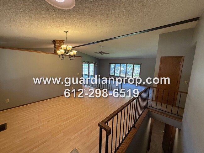 Building Photo - Rambler with Open Floor Plan Available Now...