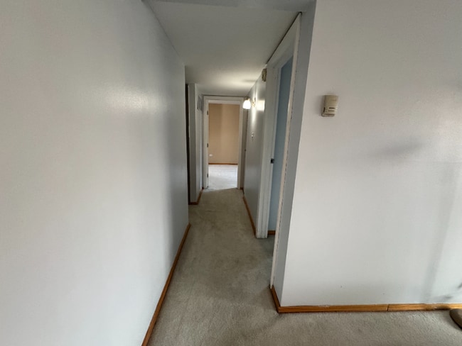 Building Photo - 6139 Knoll Wood Rd