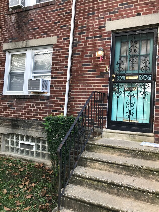 Primary Photo - 6052 Baltimore Ave