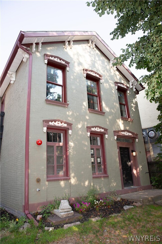 Foto del edificio - 486 Franklin St