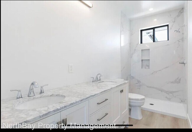 Foto del edificio - 3 br, 2.5 bath House - 3740 Crestview Dr