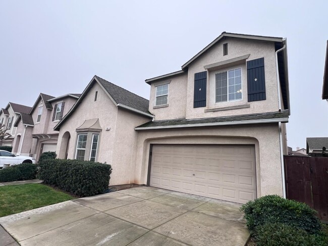 Building Photo - 770 W Brittany Ln