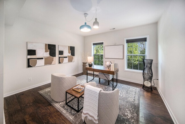 Building Photo - 2856 Ridington Rd