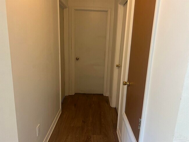 Foto del edificio - 7225 W Fairfield Dr