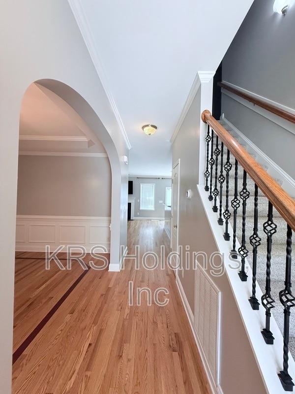 Building Photo - 5810 Spring Glen Lane