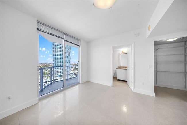 Photo - 185 SW 7th St Apartment