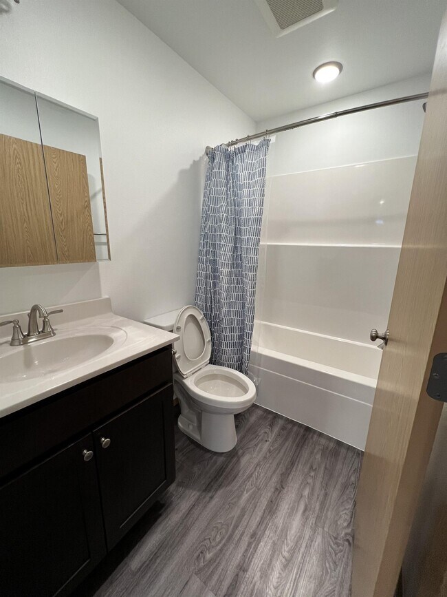 Foto del edificio - 2751 Stone Pointe Court