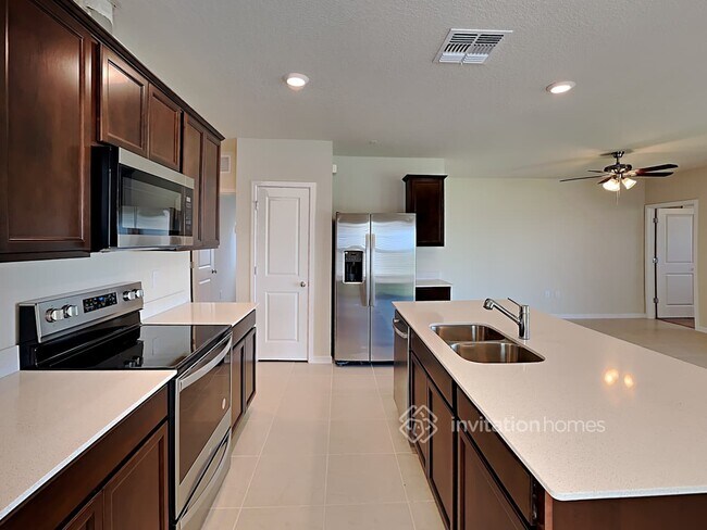 Building Photo - 7481 Catania Lp