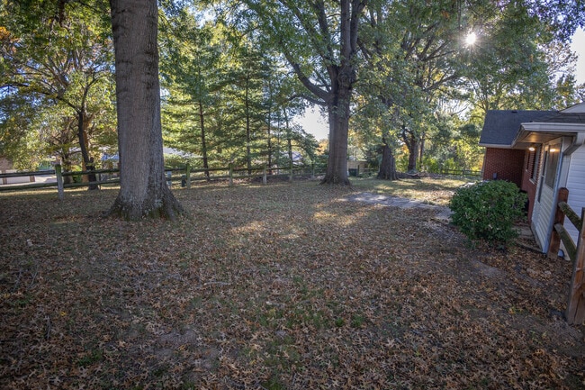 Building Photo - 634 Norris Dr